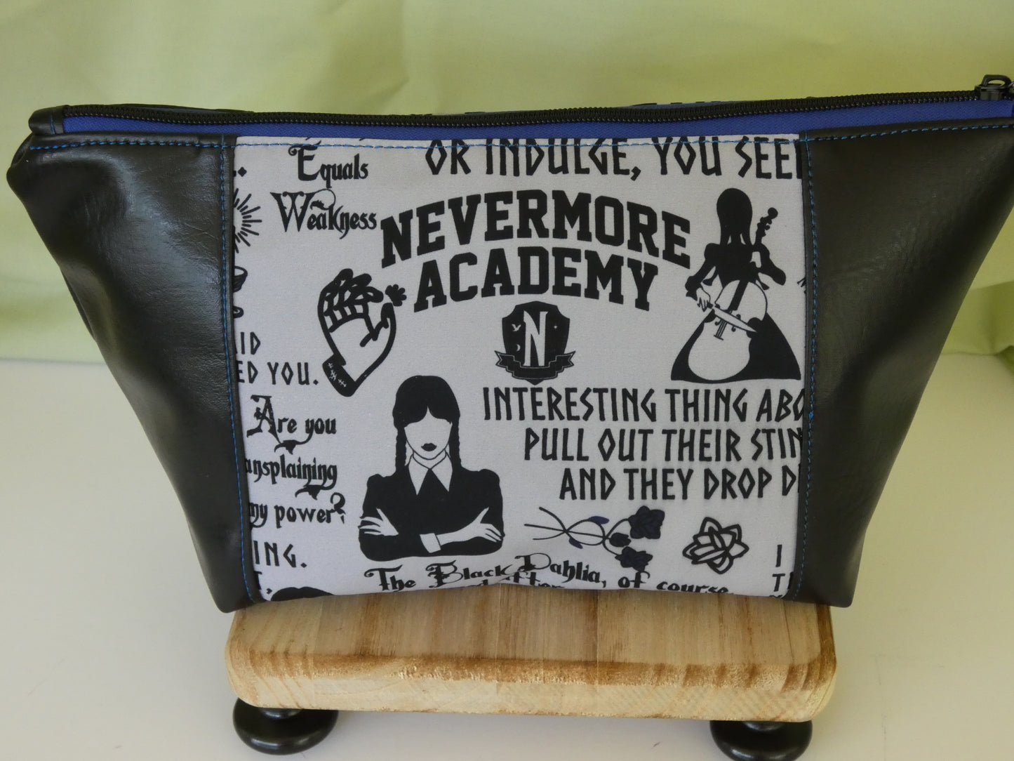 Academy Girl Beauty Bag