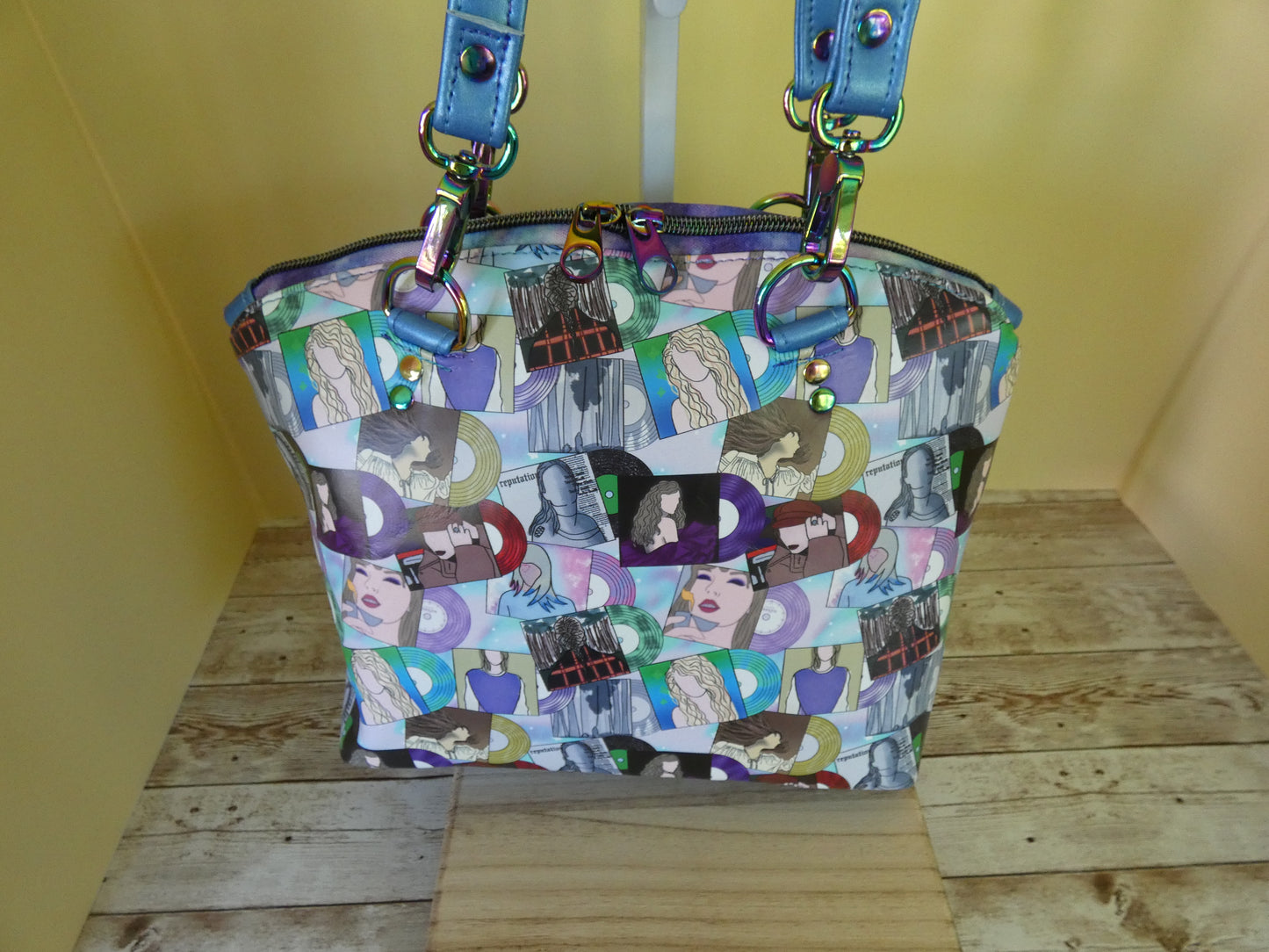 TS Inspired Handbag