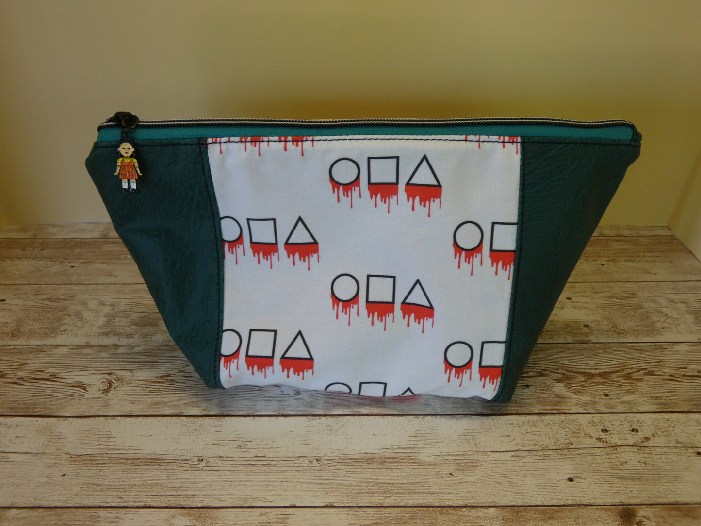 Deadly Game Beauty/Cosmetic Bag