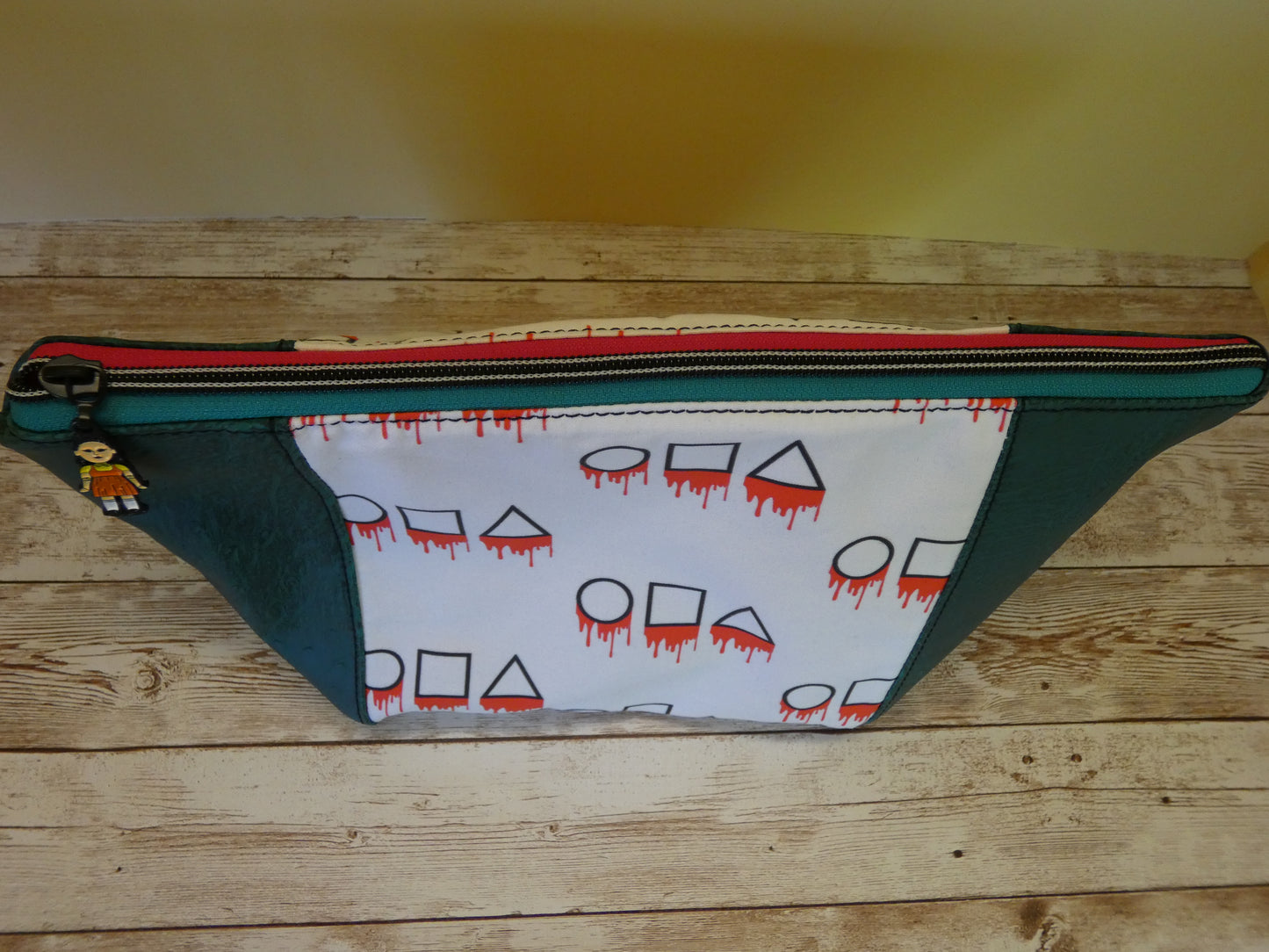 Deadly Game Beauty/Cosmetic Bag