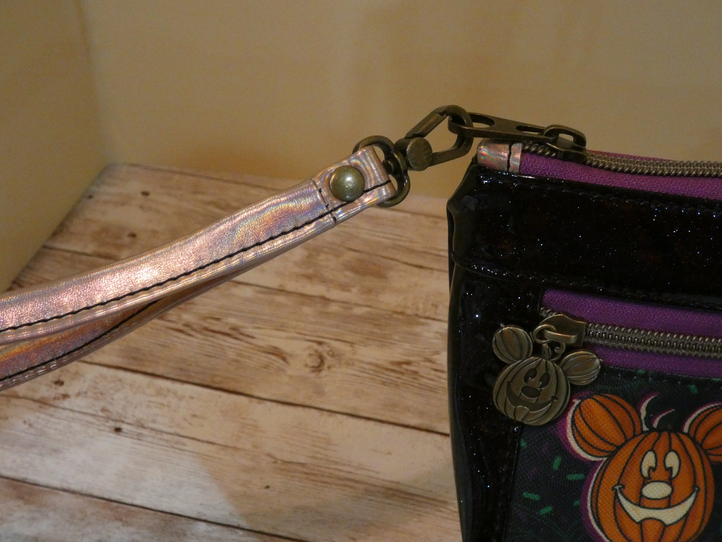 Mickey Pumpkin Wristlet